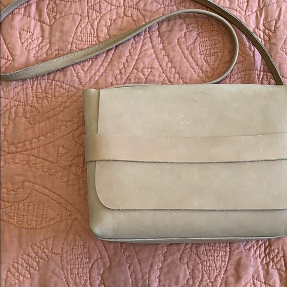 Beige Leather Able Shoulder/Crossbody Purse - Picture 2 of 5